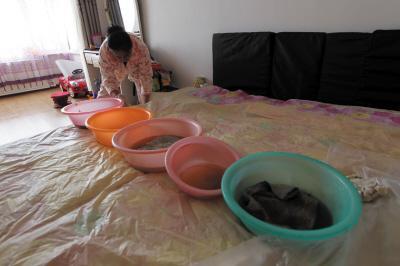睢县楼上漏水，住户失联，小区没物管，业主维权难！律师来支招……